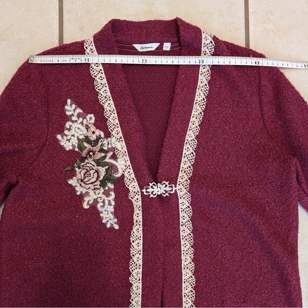 Vintage Cottagecore Reitmans Whimsigoth Floral Embroidered Grandma Sweater Pink - Picture 7 of 15